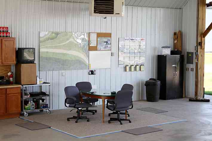 Airlake Aero Flying Club Hangar